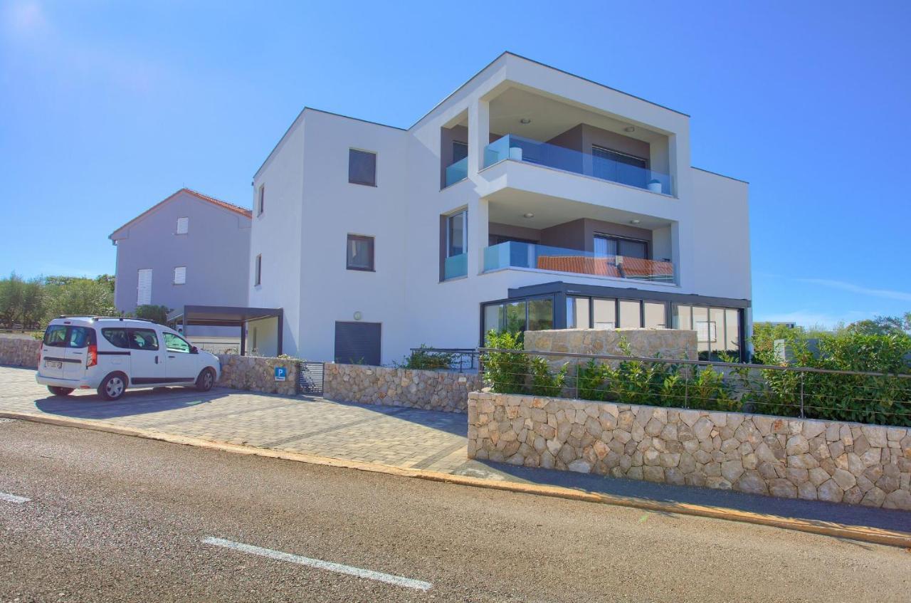 Apartment Crystal Aura Malinska Bagian luar foto
