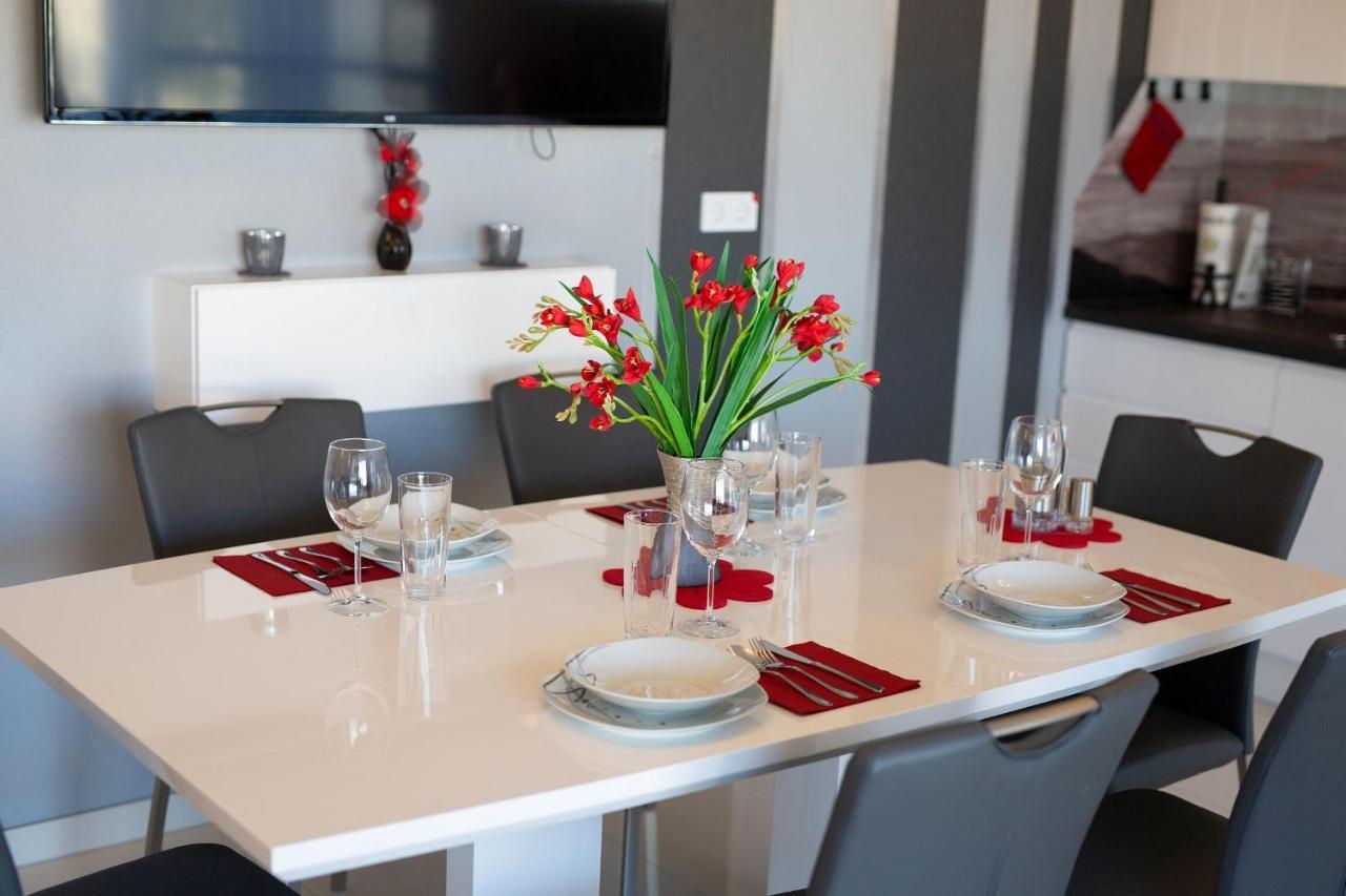 Apartment Crystal Aura Malinska Bagian luar foto